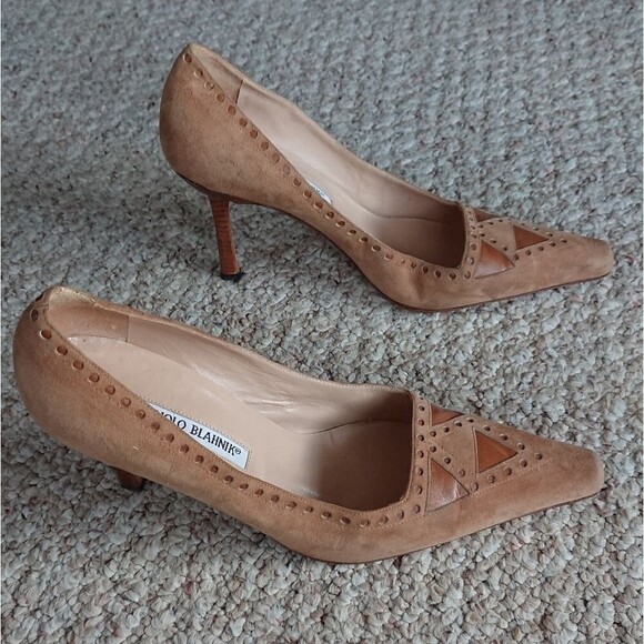 Manolo Blahnik Tan suede Leather pointy toe pumps heels size 38 - Picture 1 of 12